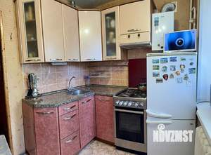 2-к квартира, вторичка, 42м2, 1/4 этаж