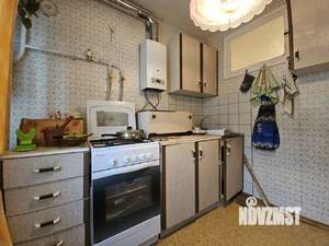 2-к квартира, вторичка, 43м2, 1/4 этаж