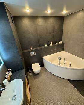 3-к квартира, вторичка, 96м2, 2/24 этаж