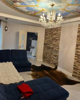 4-к квартира, вторичка, 130м2, 10/25 этаж