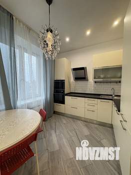 3-к квартира, вторичка, 65м2, 18/30 этаж