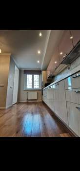 3-к квартира, вторичка, 76м2, 9/17 этаж