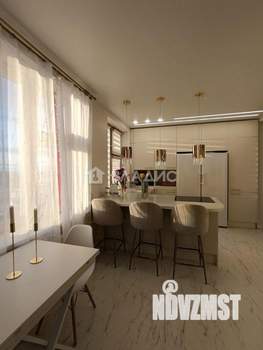 3-к квартира, вторичка, 71м2, 43/44 этаж