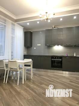 3-к квартира, вторичка, 100м2, 6/6 этаж