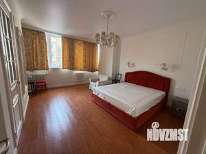 4-к квартира, вторичка, 105м2, 5/5 этаж