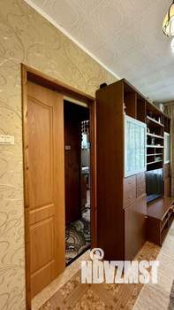 2-к квартира, вторичка, 42м2, 1/4 этаж