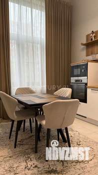 2-к квартира, вторичка, 57м2, 1/9 этаж