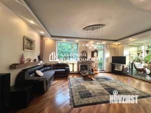 4-к квартира, вторичка, 173м2, 4/4 этаж