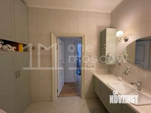 4-к квартира, вторичка, 135м2, 6/9 этаж
