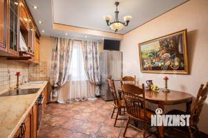 4-к квартира, вторичка, 140м2, 14/17 этаж
