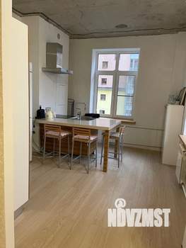 2-к квартира, вторичка, 64м2, 3/8 этаж