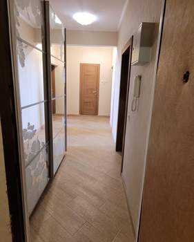 3-к квартира, вторичка, 77м2, 2/18 этаж