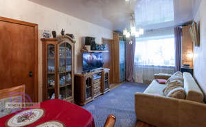2-к квартира, вторичка, 43м2, 1/4 этаж