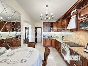 3-к квартира, вторичка, 105м2, 6/25 этаж