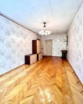 3-к квартира, вторичка, 57м2, 5/5 этаж