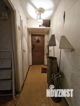 2-к квартира, вторичка, 43м2, 1/4 этаж