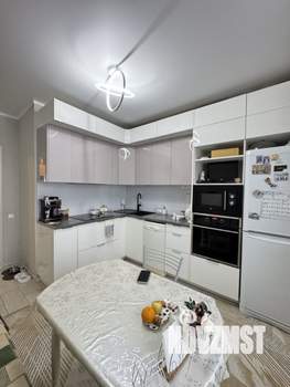 2-к квартира, вторичка, 58м2, 22/25 этаж