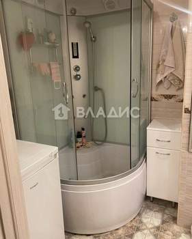 2-к квартира, вторичка, 71м2, 5/17 этаж