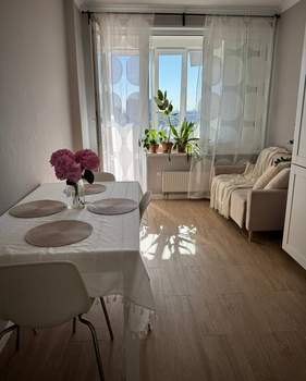 2-к квартира, вторичка, 57м2, 13/33 этаж