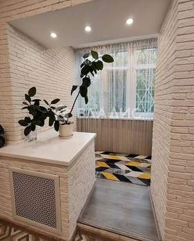 2-к квартира, вторичка, 58м2, 1/9 этаж