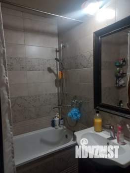 2-к квартира, вторичка, 64м2, 7/17 этаж