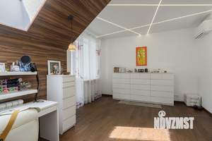 5-к квартира, вторичка, 204м2, 2/3 этаж