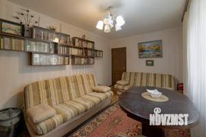 2-к квартира, вторичка, 43м2, 1/9 этаж